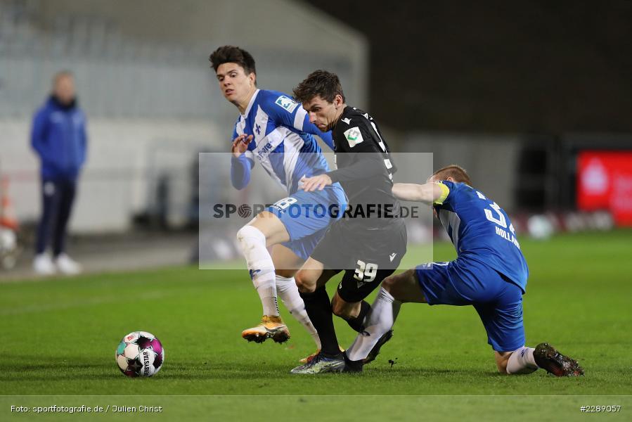 Fabian Holland, Mathias Honsak, Benjamin Goller, Merck-Stadion, Darmstadt, 26.02.2021, DFL, sport, action, Fussball, Deutschland, Februar 2021, Saison 2020/2021, KSC, SVD, Bundesliga, 2. Bundesliga, Karlsruher SC, SV Darmstadt 98 - Bild-ID: 2289057 Fabian Holland, Mathias Honsak, Benjamin Goller, Merck-Stadion, Darmstadt, 26.02.2021, DFL, sport, action, Fussball, Deutschland, Februar 2021, Saison 2020/2021, KSC, SVD, Bundesliga, 2. Bundesliga, Karlsruher SC, SV Darmstadt 98 - Bild-ID: 2289057