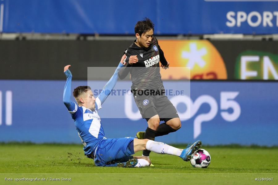 Marvin Mehlem, Kyoung-Rok Choi, Merck-Stadion, Darmstadt, 26.02.2021, DFL, sport, action, Fussball, Deutschland, Februar 2021, Saison 2020/2021, KSC, SVD, Bundesliga, 2. Bundesliga, Karlsruher SC, SV Darmstadt 98 - Bild-ID: 2289067