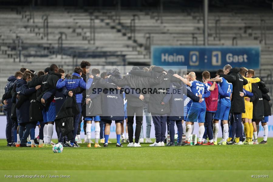 Mannschaftskreis, Merck-Stadion, Darmstadt, 26.02.2021, DFL, sport, action, Fussball, Deutschland, Februar 2021, Saison 2020/2021, KSC, SVD, Bundesliga, 2. Bundesliga, Karlsruher SC, SV Darmstadt 98 - Bild-ID: 2289091 Mannschaftskreis, Merck-Stadion, Darmstadt, 26.02.2021, DFL, sport, action, Fussball, Deutschland, Februar 2021, Saison 2020/2021, KSC, SVD, Bundesliga, 2. Bundesliga, Karlsruher SC, SV Darmstadt 98 - Bild-ID: 2289091