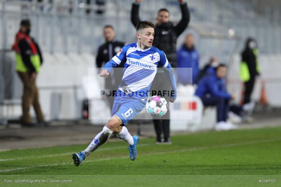 Marvin Mehlem, Merck-Stadion, Darmstadt, 26.02.2021, DFL, sport, action, Fussball, Deutschland, Februar 2021, Saison 2020/2021, KSC, SVD, Bundesliga, 2. Bundesliga, Karlsruher SC, SV Darmstadt 98 - Bild-ID: 2289137 Marvin Mehlem, Merck-Stadion, Darmstadt, 26.02.2021, DFL, sport, action, Fussball, Deutschland, Februar 2021, Saison 2020/2021, KSC, SVD, Bundesliga, 2. Bundesliga, Karlsruher SC, SV Darmstadt 98 - Bild-ID: 2289137