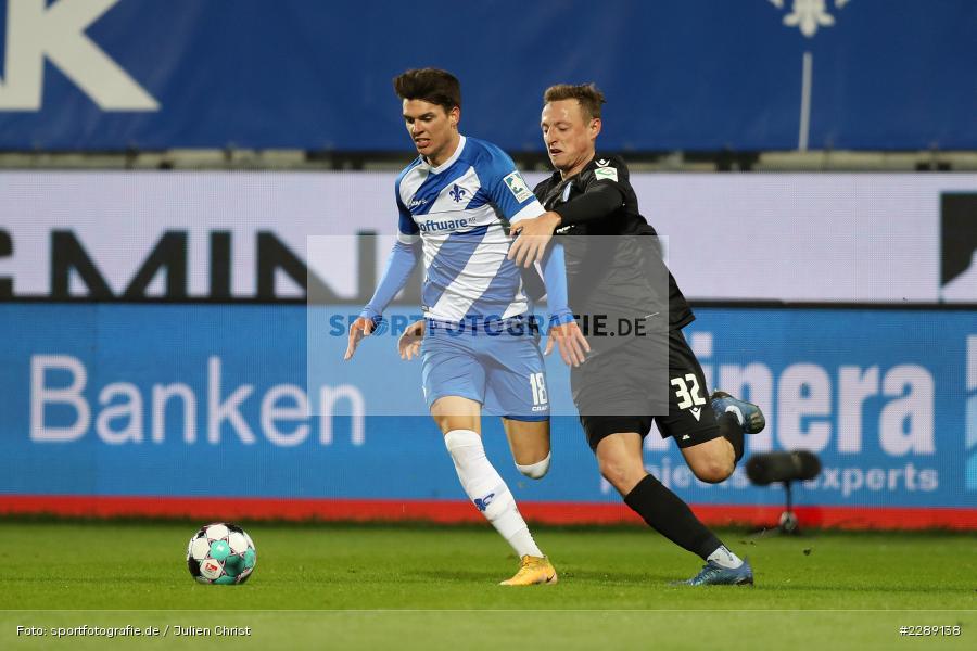 Robin Bormuth, Mathias Honsak, Merck-Stadion, Darmstadt, 26.02.2021, DFL, sport, action, Fussball, Deutschland, Februar 2021, Saison 2020/2021, KSC, SVD, Bundesliga, 2. Bundesliga, Karlsruher SC, SV Darmstadt 98 - Bild-ID: 2289138 Robin Bormuth, Mathias Honsak, Merck-Stadion, Darmstadt, 26.02.2021, DFL, sport, action, Fussball, Deutschland, Februar 2021, Saison 2020/2021, KSC, SVD, Bundesliga, 2. Bundesliga, Karlsruher SC, SV Darmstadt 98 - Bild-ID: 2289138