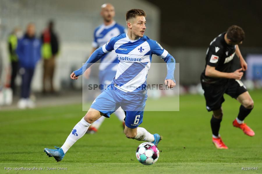Marvin Mehlem, Merck-Stadion, Darmstadt, 26.02.2021, DFL, sport, action, Fussball, Deutschland, Februar 2021, Saison 2020/2021, KSC, SVD, Bundesliga, 2. Bundesliga, Karlsruher SC, SV Darmstadt 98 - Bild-ID: 2289143 Marvin Mehlem, Merck-Stadion, Darmstadt, 26.02.2021, DFL, sport, action, Fussball, Deutschland, Februar 2021, Saison 2020/2021, KSC, SVD, Bundesliga, 2. Bundesliga, Karlsruher SC, SV Darmstadt 98 - Bild-ID: 2289143