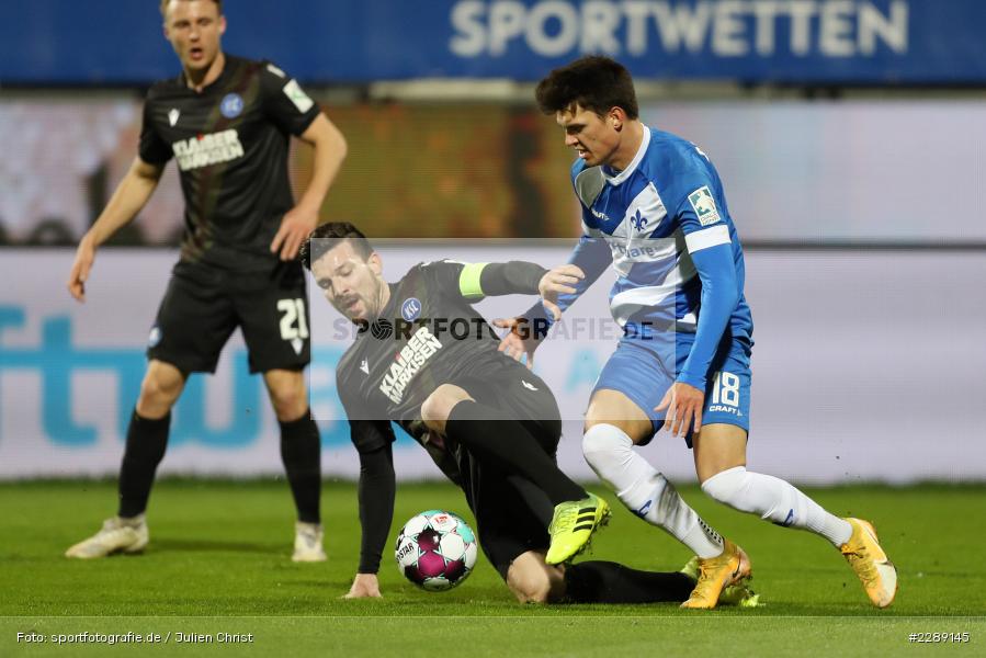 Jerome Gondorf, Mathias Honsak, Merck-Stadion, Darmstadt, 26.02.2021, DFL, sport, action, Fussball, Deutschland, Februar 2021, Saison 2020/2021, KSC, SVD, Bundesliga, 2. Bundesliga, Karlsruher SC, SV Darmstadt 98 - Bild-ID: 2289145 Jerome Gondorf, Mathias Honsak, Merck-Stadion, Darmstadt, 26.02.2021, DFL, sport, action, Fussball, Deutschland, Februar 2021, Saison 2020/2021, KSC, SVD, Bundesliga, 2. Bundesliga, Karlsruher SC, SV Darmstadt 98 - Bild-ID: 2289145