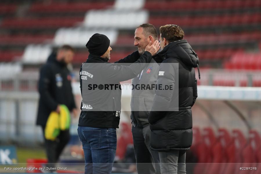 Hände, Gestik, Gesicht, Dialog, Sebastian Schuppan, Bernhard Trares, Frank Schmidt, FLYERALARM Arena, Würzburg, 05.03.2021, DFL, sport, action, Fussball, Deutschland, März 2021, Saison 2020/2021, FCH, FWK, Bundesliga, 2. Bundesliga, FC Heidenheim 1846, FC Würzburger Kickers - Bild-ID: 2289298 Hände, Gestik, Gesicht, Dialog, Sebastian Schuppan, Bernhard Trares, Frank Schmidt, FLYERALARM Arena, Würzburg, 05.03.2021, DFL, sport, action, Fussball, Deutschland, März 2021, Saison 2020/2021, FCH, FWK, Bundesliga, 2. Bundesliga, FC Heidenheim 1846, FC Würzburger Kickers - Bild-ID: 2289298