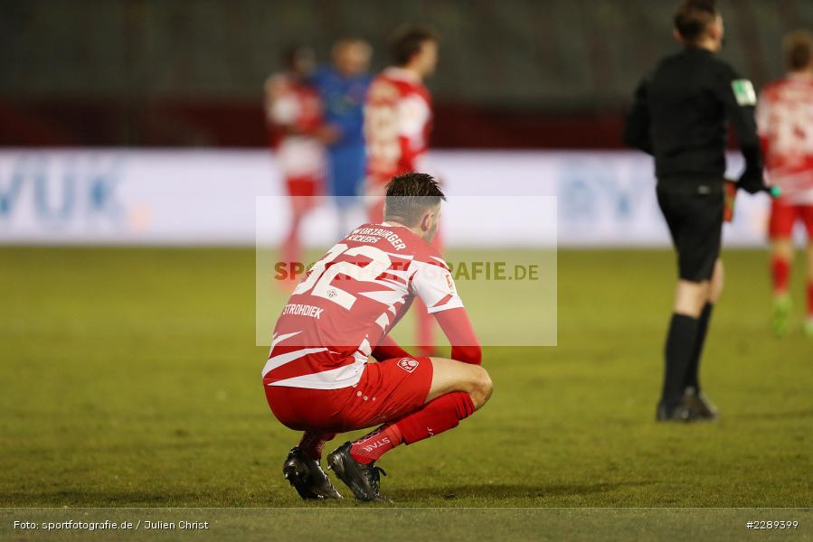 enttäuscht, Christian Strohdiek, FLYERALARM Arena, Würzburg, 05.03.2021, DFL, sport, action, Fussball, Deutschland, März 2021, Saison 2020/2021, FCH, FWK, Bundesliga, 2. Bundesliga, FC Heidenheim 1846, FC Würzburger Kickers - Bild-ID: 2289399 enttäuscht, Christian Strohdiek, FLYERALARM Arena, Würzburg, 05.03.2021, DFL, sport, action, Fussball, Deutschland, März 2021, Saison 2020/2021, FCH, FWK, Bundesliga, 2. Bundesliga, FC Heidenheim 1846, FC Würzburger Kickers - Bild-ID: 2289399