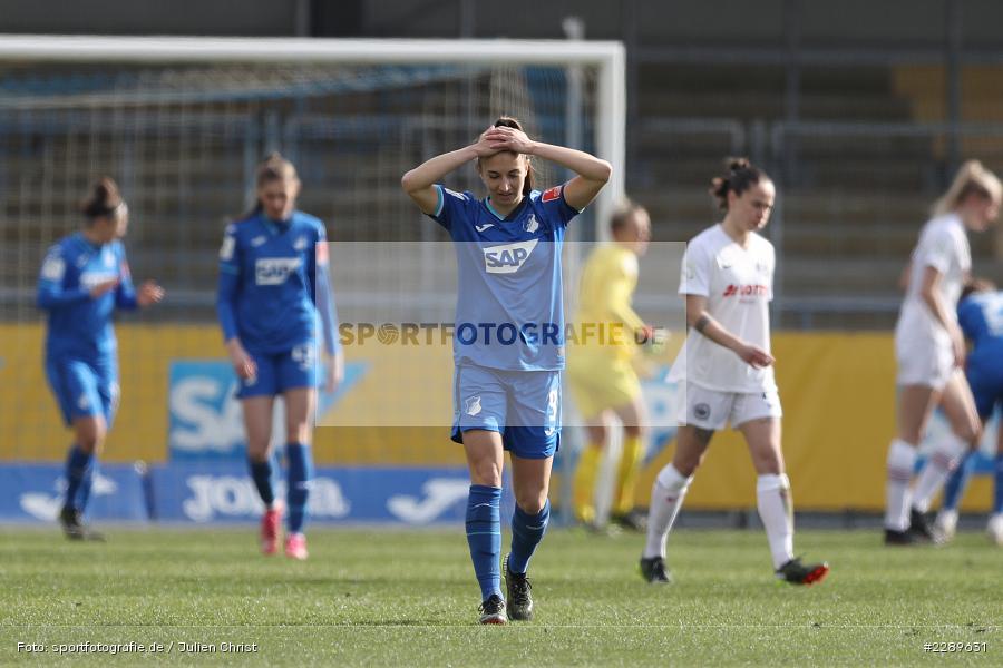 Hände, Gestik, Enttäuscht, Katharina Naschenweng, Dietmar-Hopp-Stadion, Sinsheim, 07.03.2021, DFL, sport, action, Fussball, Deutschland, März 2021, Saison 2020/2021, SGE, TSG, Bundesliga, FLYERALARM Frauen-Bundesliga, Frauen, FFBL, Eintracht Frankfurt, TSG 1899 Hoffenheim - Bild-ID: 2289631 Hände, Gestik, Enttäuscht, Katharina Naschenweng, Dietmar-Hopp-Stadion, Sinsheim, 07.03.2021, DFL, sport, action, Fussball, Deutschland, März 2021, Saison 2020/2021, SGE, TSG, Bundesliga, FLYERALARM Frauen-Bundesliga, Frauen, FFBL, Eintracht Frankfurt, TSG 1899 Hoffenheim - Bild-ID: 2289631