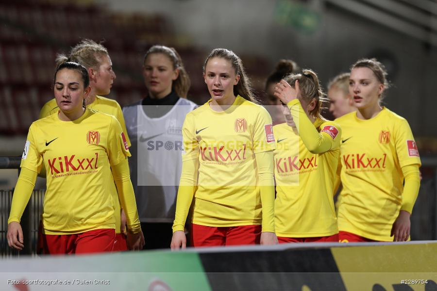 Vivien Endemann, Stadion am Brentanobad, Frankfurt, 12.03.2021, DFL, sport, action, Fussball, Deutschland, März 2021, Saison 2020/2021, SVM, SGE, Bundesliga, FLYERALARM Frauen-Bundesliga, Frauen, FFBL, SV Meppen, Eintracht Frankfurt - Bild-ID: 2289754