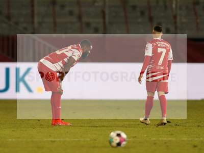 Fotos von FC Würzburger Kickers - FC Heidenheim 1846 auf sportfotografie.de