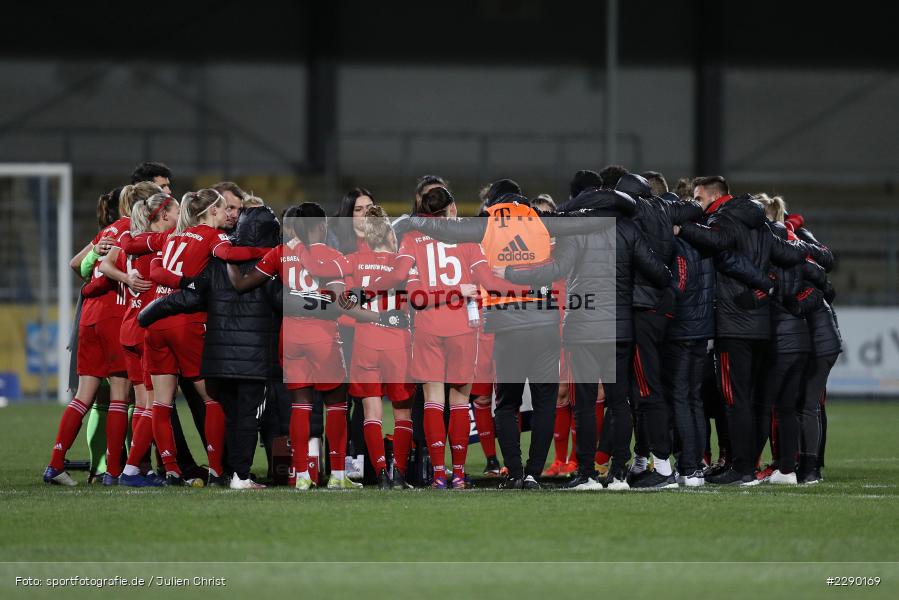 Hanna Glas, Viviane Asseyi, Amanda Ilestedt, Ivana Rudelić, Ansprache, Mannschaftskreis, Dietmar-Hopp-Stadion, Sinsheim, 19.03.2021, DFL, sport, action, Fussball, Deutschland, März 2021, Saison 2020/2021, FCB, TSG, Frauen, Viertelfinale, DFB-Pokal, DFB, FC Bayern München, TSG 1899 Hoffenheim - Bild-ID: 2290169 Hanna Glas, Viviane Asseyi, Amanda Ilestedt, Ivana Rudelić, Ansprache, Mannschaftskreis, Dietmar-Hopp-Stadion, Sinsheim, 19.03.2021, DFL, sport, action, Fussball, Deutschland, März 2021, Saison 2020/2021, FCB, TSG, Frauen, Viertelfinale, DFB-Pokal, DFB, FC Bayern München, TSG 1899 Hoffenheim - Bild-ID: 2290169