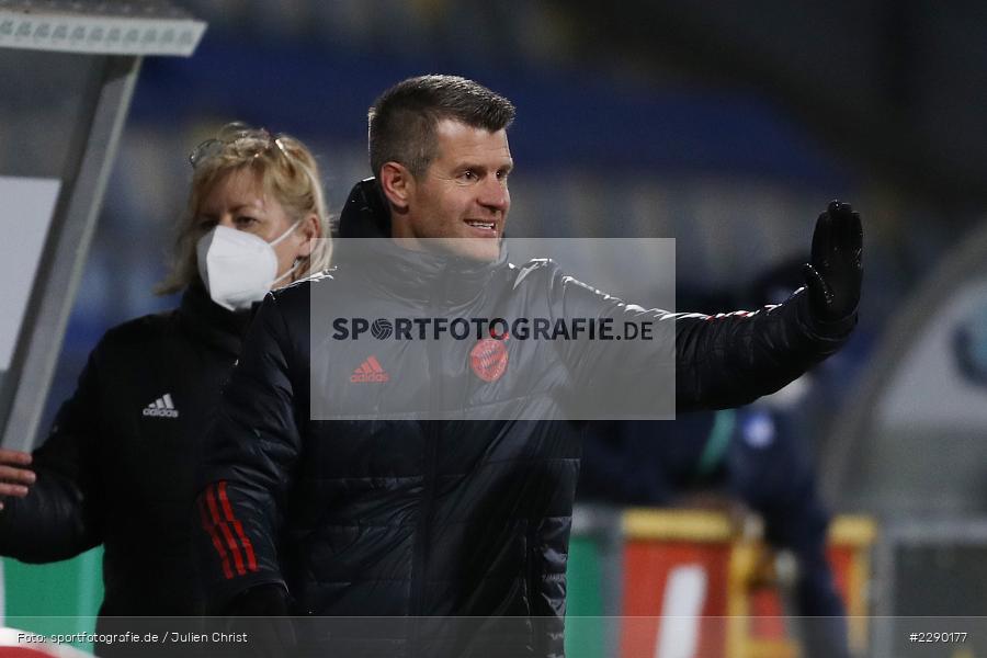 Hände, Arme, gestikuliert, Jens Scheuer, Dietmar-Hopp-Stadion, Sinsheim, 19.03.2021, DFL, sport, action, Fussball, Deutschland, März 2021, Saison 2020/2021, FCB, TSG, Frauen, Viertelfinale, DFB-Pokal, DFB, FC Bayern München, TSG 1899 Hoffenheim - Bild-ID: 2290177 Hände, Arme, gestikuliert, Jens Scheuer, Dietmar-Hopp-Stadion, Sinsheim, 19.03.2021, DFL, sport, action, Fussball, Deutschland, März 2021, Saison 2020/2021, FCB, TSG, Frauen, Viertelfinale, DFB-Pokal, DFB, FC Bayern München, TSG 1899 Hoffenheim - Bild-ID: 2290177