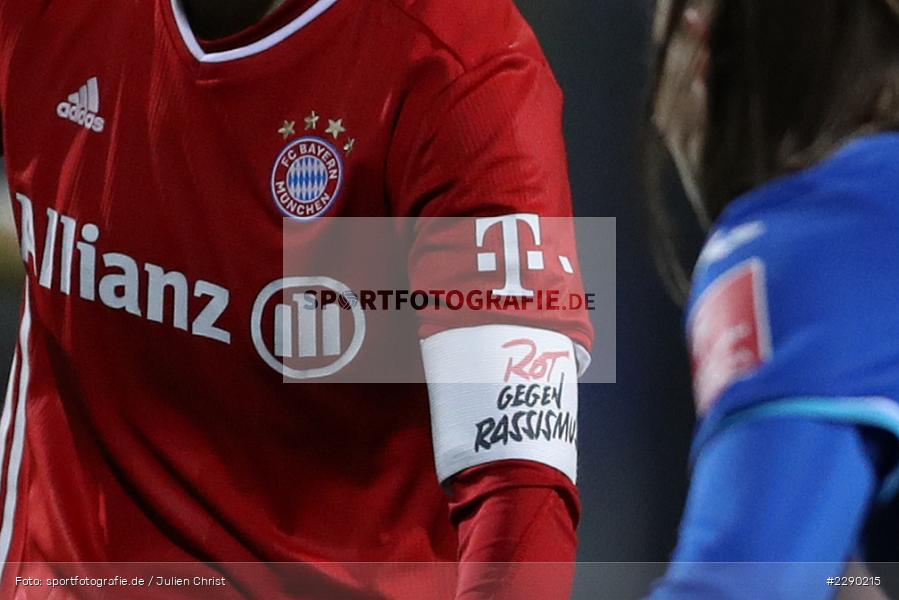 Armbinde, Rot gegen Rassismus, Dietmar-Hopp-Stadion, Sinsheim, 19.03.2021, DFL, sport, action, Fussball, Deutschland, März 2021, Saison 2020/2021, FCB, TSG, Frauen, Viertelfinale, DFB-Pokal, DFB, FC Bayern München, TSG 1899 Hoffenheim - Bild-ID: 2290215 Armbinde, Rot gegen Rassismus, Dietmar-Hopp-Stadion, Sinsheim, 19.03.2021, DFL, sport, action, Fussball, Deutschland, März 2021, Saison 2020/2021, FCB, TSG, Frauen, Viertelfinale, DFB-Pokal, DFB, FC Bayern München, TSG 1899 Hoffenheim - Bild-ID: 2290215