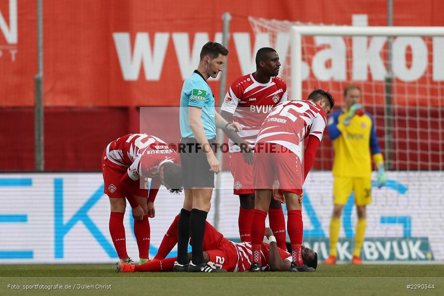 verletzt, Ridge Munsy, FLYERALARM Arena, Würzburg, 21.03.2021, DFL, sport, action, Fussball, Deutschland, März 2021, Saison 2020/2021, SSV, FWK, Bundesliga, 2. Bundesliga, SSV Jahn Regensburg, FC Würzburger Kickers - Bild-ID: 2290344 verletzt, Ridge Munsy, FLYERALARM Arena, Würzburg, 21.03.2021, DFL, sport, action, Fussball, Deutschland, März 2021, Saison 2020/2021, SSV, FWK, Bundesliga, 2. Bundesliga, SSV Jahn Regensburg, FC Würzburger Kickers - Bild-ID: 2290344