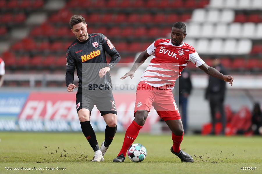 Andreas Albers, Douglas Franco Teixeira, FLYERALARM Arena, Würzburg, 21.03.2021, DFL, sport, action, Fussball, Deutschland, März 2021, Saison 2020/2021, SSV, FWK, Bundesliga, 2. Bundesliga, SSV Jahn Regensburg, FC Würzburger Kickers - Bild-ID: 2290347 Andreas Albers, Douglas Franco Teixeira, FLYERALARM Arena, Würzburg, 21.03.2021, DFL, sport, action, Fussball, Deutschland, März 2021, Saison 2020/2021, SSV, FWK, Bundesliga, 2. Bundesliga, SSV Jahn Regensburg, FC Würzburger Kickers - Bild-ID: 2290347