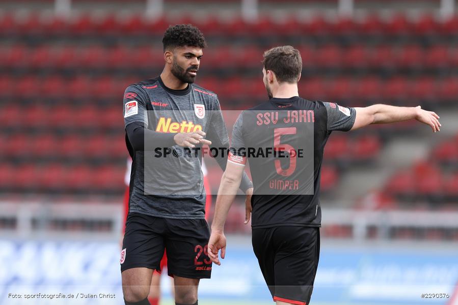 Benedikt Gimber, Dialog, André Becker, FLYERALARM Arena, Würzburg, 21.03.2021, DFL, sport, action, Fussball, Deutschland, März 2021, Saison 2020/2021, SSV, FWK, Bundesliga, 2. Bundesliga, SSV Jahn Regensburg, FC Würzburger Kickers - Bild-ID: 2290376