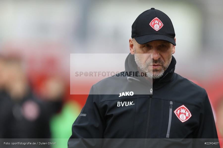 Trainer, Bernhard Trares, FLYERALARM Arena, Würzburg, 21.03.2021, DFL, sport, action, Fussball, Deutschland, März 2021, Saison 2020/2021, SSV, FWK, Bundesliga, 2. Bundesliga, SSV Jahn Regensburg, FC Würzburger Kickers - Bild-ID: 2290407 Trainer, Bernhard Trares, FLYERALARM Arena, Würzburg, 21.03.2021, DFL, sport, action, Fussball, Deutschland, März 2021, Saison 2020/2021, SSV, FWK, Bundesliga, 2. Bundesliga, SSV Jahn Regensburg, FC Würzburger Kickers - Bild-ID: 2290407