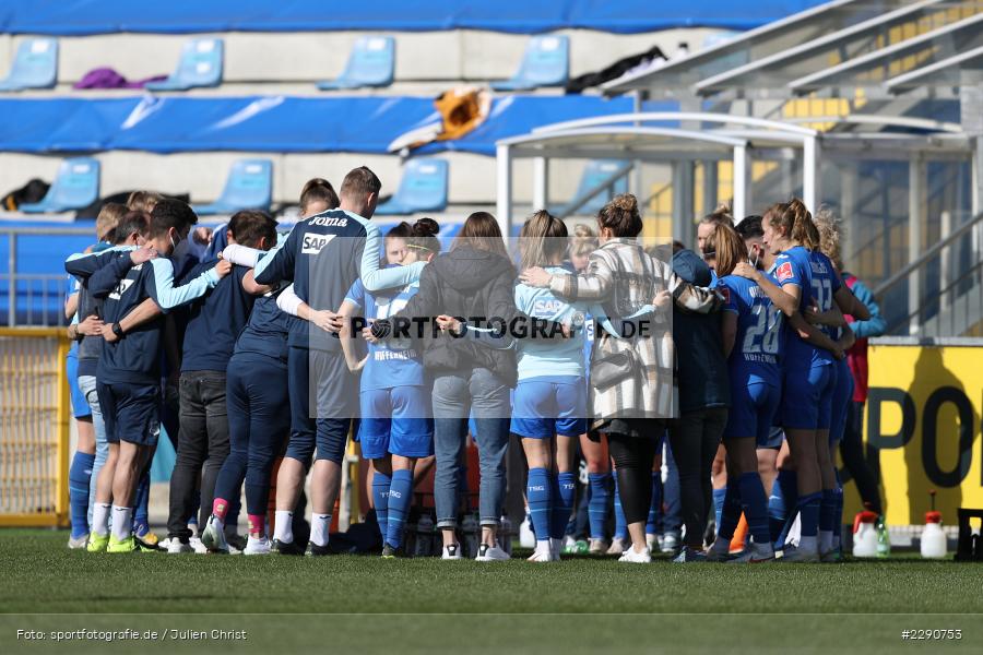 Ansprache, Mannschaftskreis, Dietmar-Hopp-Stadion, Sinsheim, 28.03.2021, DFL, sport, action, Fussball, Deutschland, März 2021, Saison 2020/2021, SGS, TSG, Bundesliga, FLYERALARM Frauen-Bundesliga, Frauen, FFBL, SGS Essen, TSG 1899 Hoffenheim - Bild-ID: 2290753