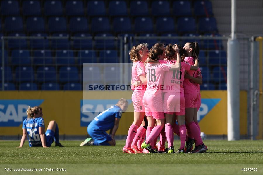 Michaela Specht, Laura Wienroither, Lena Ostermeier, Emotionen, Jubel, Laureta Elmazi, Dietmar-Hopp-Stadion, Sinsheim, 28.03.2021, DFL, sport, action, Fussball, Deutschland, März 2021, Saison 2020/2021, SGS, TSG, Bundesliga, FLYERALARM Frauen-Bundesliga, Frauen, FFBL, SGS Essen, TSG 1899 Hoffenheim - Bild-ID: 2290755