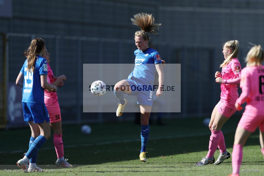 Maximiliane Rall, Dietmar-Hopp-Stadion, Sinsheim, 28.03.2021, DFL, sport, action, Fussball, Deutschland, März 2021, Saison 2020/2021, SGS, TSG, Bundesliga, FLYERALARM Frauen-Bundesliga, Frauen, FFBL, SGS Essen, TSG 1899 Hoffenheim - Bild-ID: 2290782