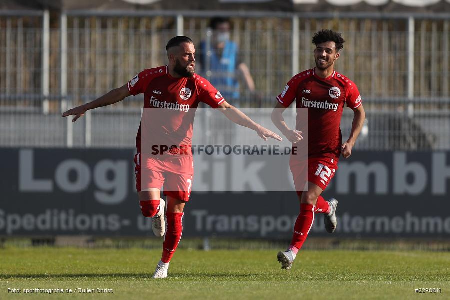Lucas Torres, Torjubel, Yannick Häringer, Main-Echo Arena, Alzenau, 30.03.2021, DFB, sport, action, Fussball, Deutschland, März 2021, Saison 2020/2021, BSC, FCB, 4. Liga, Regionalliga, Regionalliga Südwest, Bahlinger SC, FC Bayern Alzenau - Bild-ID: 2290811