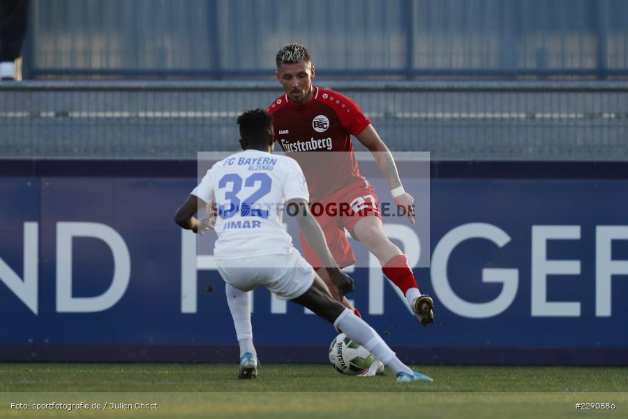 Hasan Pepic, Umar Saho Sarho, Main-Echo Arena, Alzenau, 30.03.2021, DFB, sport, action, Fussball, Deutschland, März 2021, Saison 2020/2021, BSC, FCB, 4. Liga, Regionalliga, Regionalliga Südwest, Bahlinger SC, FC Bayern Alzenau - Bild-ID: 2290886