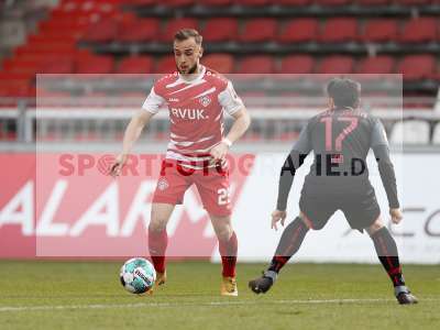Fotos von FC Würzburger Kickers - SSV Jahn Regensburg auf sportfotografie.de
