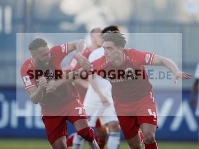 Fotos von FC Bayern Alzenau - Bahlinger SC auf sportfotografie.de