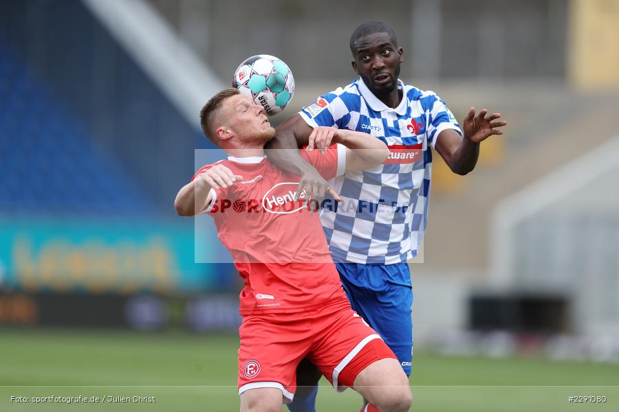 Patric Pfeiffer, Rouwen Hennings, Merck-Stadion, Darmstadt, 04.04.2021, DFL, sport, action, Fussball, Deutschland, April 2021, Saison 2020/2021, F95, SVD, Bundesliga, 2. Bundesliga, Fortuna Düsseldorf, SV Darmstadt 98 - Bild-ID: 2291080 Patric Pfeiffer, Rouwen Hennings, Merck-Stadion, Darmstadt, 04.04.2021, DFL, sport, action, Fussball, Deutschland, April 2021, Saison 2020/2021, F95, SVD, Bundesliga, 2. Bundesliga, Fortuna Düsseldorf, SV Darmstadt 98 - Bild-ID: 2291080