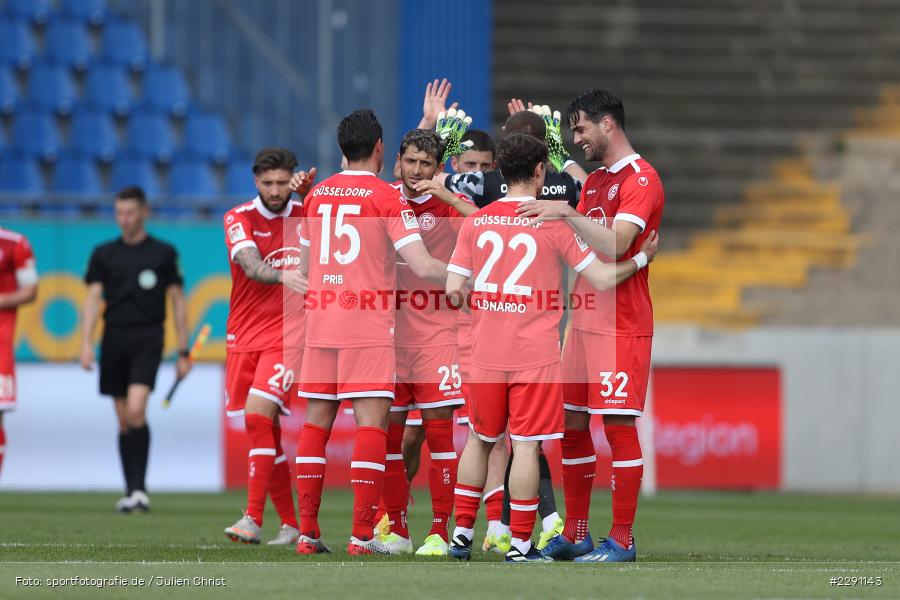 Sieg, Erleichtert, Leonardo Koutris, Luka Krajnc, Merck-Stadion, Darmstadt, 04.04.2021, DFL, sport, action, Fussball, Deutschland, April 2021, Saison 2020/2021, F95, SVD, Bundesliga, 2. Bundesliga, Fortuna Düsseldorf, SV Darmstadt 98 - Bild-ID: 2291143 Sieg, Erleichtert, Leonardo Koutris, Luka Krajnc, Merck-Stadion, Darmstadt, 04.04.2021, DFL, sport, action, Fussball, Deutschland, April 2021, Saison 2020/2021, F95, SVD, Bundesliga, 2. Bundesliga, Fortuna Düsseldorf, SV Darmstadt 98 - Bild-ID: 2291143