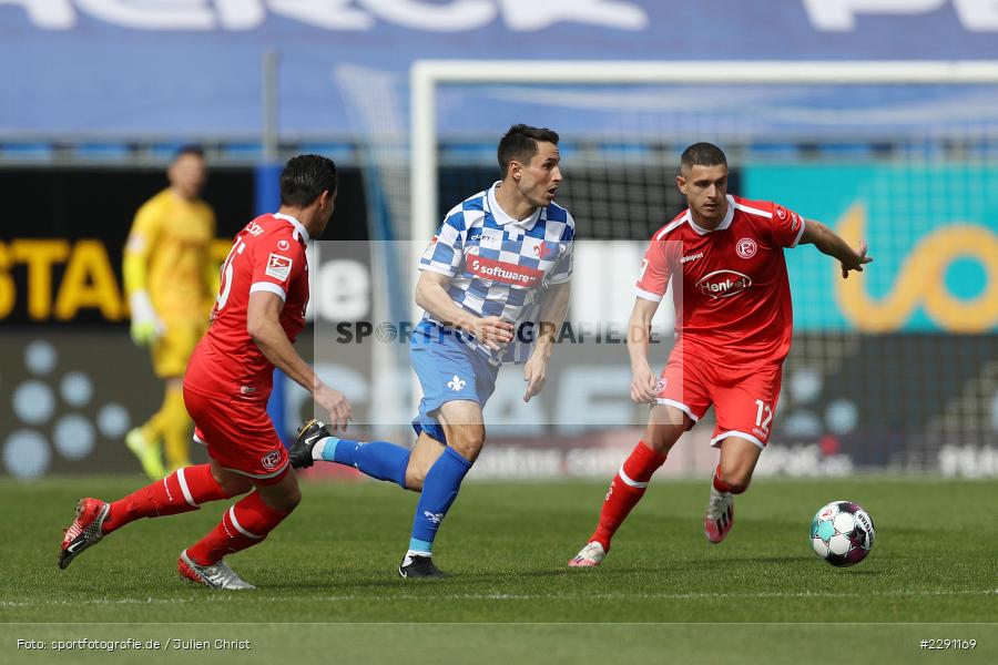 Kristoffer Peterson, Edgar Prib, Nicolai Rapp, Merck-Stadion, Darmstadt, 04.04.2021, DFL, sport, action, Fussball, Deutschland, April 2021, Saison 2020/2021, F95, SVD, Bundesliga, 2. Bundesliga, Fortuna Düsseldorf, SV Darmstadt 98 - Bild-ID: 2291169