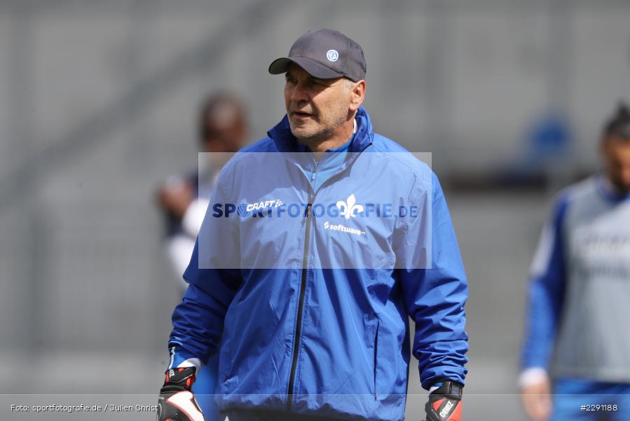 Torwarttrainer, Uwe Zimmermann, Merck-Stadion, Darmstadt, 04.04.2021, DFL, sport, action, Fussball, Deutschland, April 2021, Saison 2020/2021, F95, SVD, Bundesliga, 2. Bundesliga, Fortuna Düsseldorf, SV Darmstadt 98 - Bild-ID: 2291188