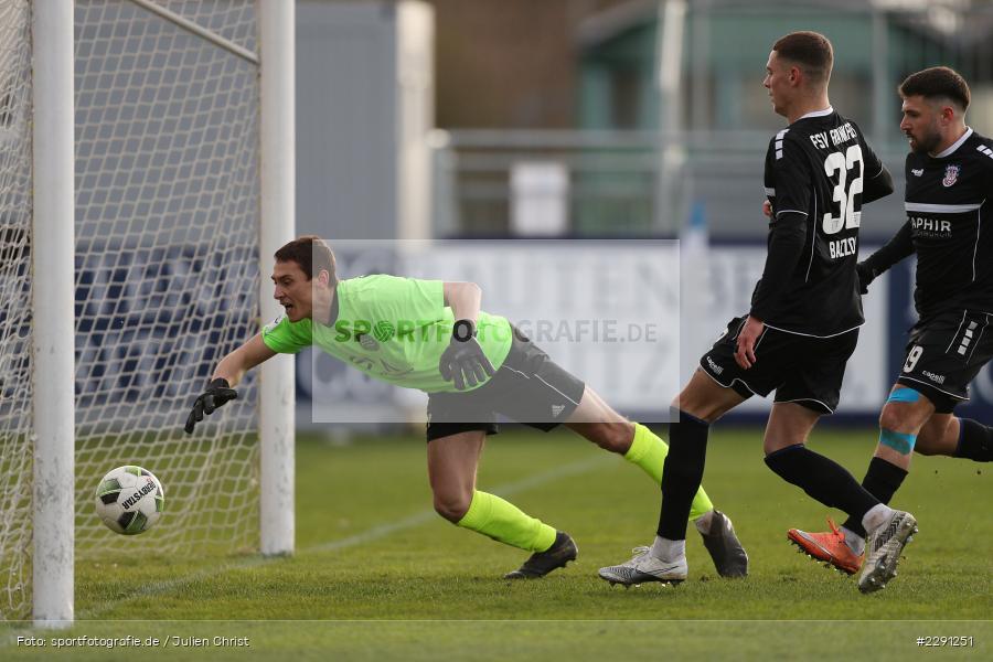 Luca Bazzoli, Tor, Sandro Kerber, Main-Echo Arena, Alzenau, 06.04.2021, DFB, sport, action, Fussball, Deutschland, April 2021, Saison 2020/2021, FSV, FCB, 4. Liga, Regionalliga, Regionalliga Südwest, FSV Frankfurt, FC Bayern Alzenau - Bild-ID: 2291251