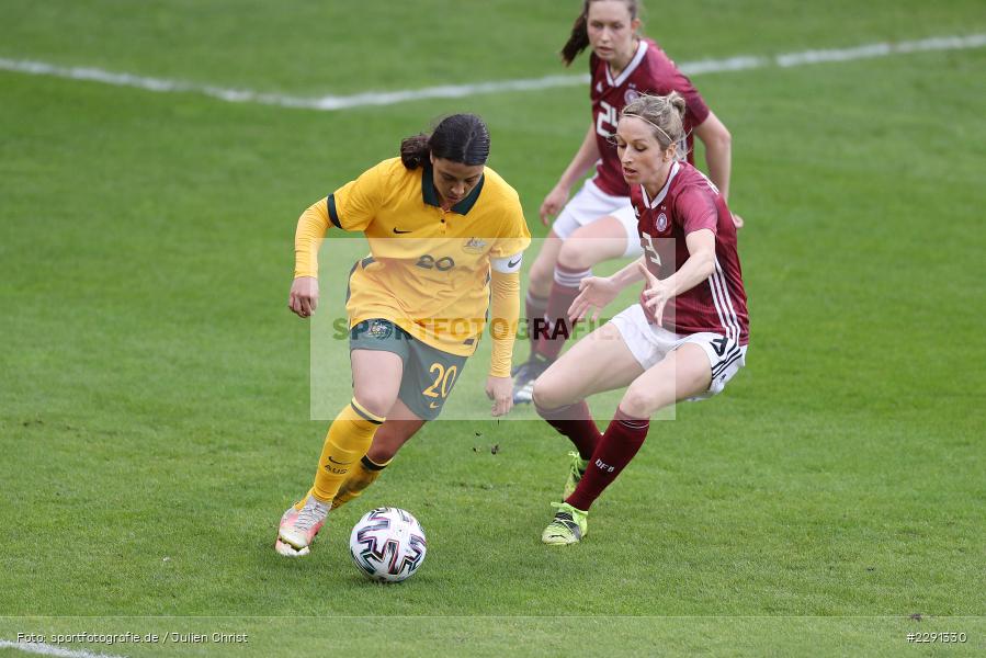 Kathrin Hendrich, Sam Kerr, 10.04.2021, DFB, sport, action, Fussball, April 2021, Australia, Germany, BRITA-Arena, AUS, GER, Wiesbaden, Frauen-Länderspiel, Länderspiel, Australien, Deutschland - Bild-ID: 2291330 Kathrin Hendrich, Sam Kerr, 10.04.2021, DFB, sport, action, Fussball, April 2021, Australia, Germany, BRITA-Arena, AUS, GER, Wiesbaden, Frauen-Länderspiel, Länderspiel, Australien, Deutschland - Bild-ID: 2291330