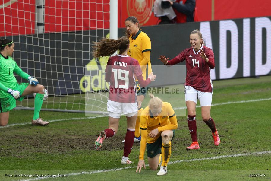 Emotionen, Freude, Tor, Torjubel, Jule Brand, Laura Freigang, 10.04.2021, DFB, sport, action, Fussball, April 2021, Australia, Germany, BRITA-Arena, AUS, GER, Wiesbaden, Frauen-Länderspiel, Länderspiel, Australien, Deutschland - Bild-ID: 2291349 Emotionen, Freude, Tor, Torjubel, Jule Brand, Laura Freigang, 10.04.2021, DFB, sport, action, Fussball, April 2021, Australia, Germany, BRITA-Arena, AUS, GER, Wiesbaden, Frauen-Länderspiel, Länderspiel, Australien, Deutschland - Bild-ID: 2291349