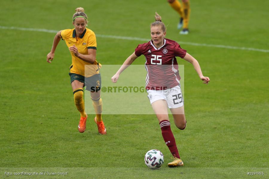 Aivi Luik, Sjoeke Nüsken, 10.04.2021, DFB, sport, action, Fussball, April 2021, Australia, Germany, BRITA-Arena, AUS, GER, Wiesbaden, Frauen-Länderspiel, Länderspiel, Australien, Deutschland - Bild-ID: 2291353 Aivi Luik, Sjoeke Nüsken, 10.04.2021, DFB, sport, action, Fussball, April 2021, Australia, Germany, BRITA-Arena, AUS, GER, Wiesbaden, Frauen-Länderspiel, Länderspiel, Australien, Deutschland - Bild-ID: 2291353