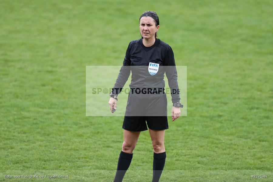 ESP, Schiedsrichter, Marta Frias Acedo, 10.04.2021, DFB, sport, action, Fussball, April 2021, Australia, Germany, BRITA-Arena, AUS, GER, Wiesbaden, Frauen-Länderspiel, Länderspiel, Australien, Deutschland - Bild-ID: 2291387 ESP, Schiedsrichter, Marta Frias Acedo, 10.04.2021, DFB, sport, action, Fussball, April 2021, Australia, Germany, BRITA-Arena, AUS, GER, Wiesbaden, Frauen-Länderspiel, Länderspiel, Australien, Deutschland - Bild-ID: 2291387