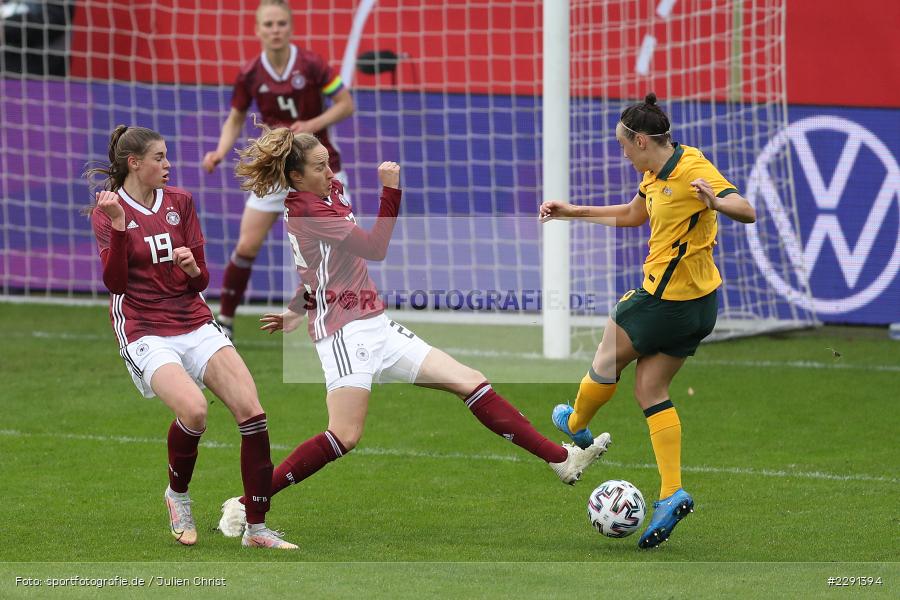 Caitlin Foord, Fabienne Dongus, Jule Brand, 10.04.2021, DFB, sport, action, Fussball, April 2021, Australia, Germany, BRITA-Arena, AUS, GER, Wiesbaden, Frauen-Länderspiel, Länderspiel, Australien, Deutschland - Bild-ID: 2291394 Caitlin Foord, Fabienne Dongus, Jule Brand, 10.04.2021, DFB, sport, action, Fussball, April 2021, Australia, Germany, BRITA-Arena, AUS, GER, Wiesbaden, Frauen-Länderspiel, Länderspiel, Australien, Deutschland - Bild-ID: 2291394