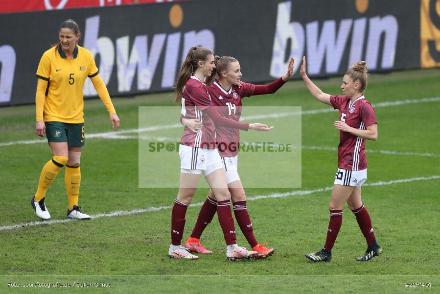 Freude, Torjubel, Linda Dallmann, Laura Freigang, Jule Brand, 10.04.2021, DFB, sport, action, Fussball, April 2021, Australia, Germany, BRITA-Arena, AUS, GER, Wiesbaden, Frauen-Länderspiel, Länderspiel, Australien, Deutschland - Bild-ID: 2291401 Freude, Torjubel, Linda Dallmann, Laura Freigang, Jule Brand, 10.04.2021, DFB, sport, action, Fussball, April 2021, Australia, Germany, BRITA-Arena, AUS, GER, Wiesbaden, Frauen-Länderspiel, Länderspiel, Australien, Deutschland - Bild-ID: 2291401