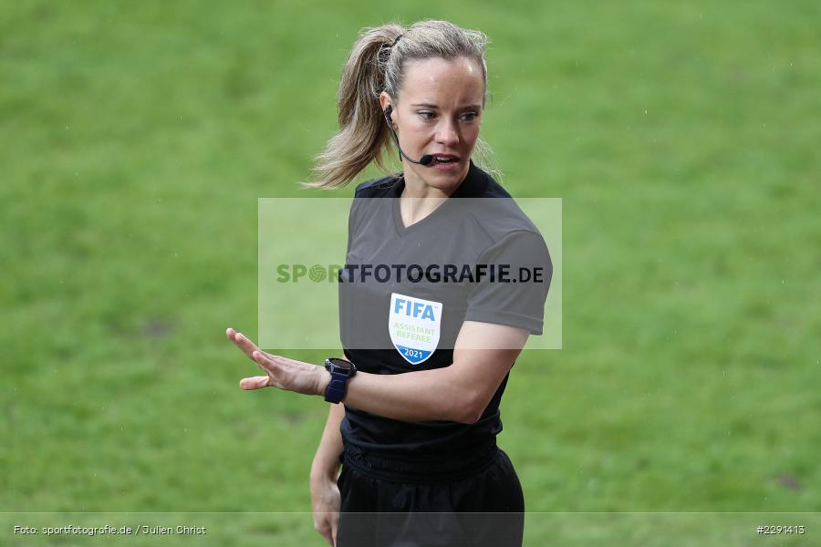 Mimik, Gestik, Referee, ESP, Silvia Fernandez Perez, 10.04.2021, DFB, sport, action, Fussball, April 2021, Australia, Germany, BRITA-Arena, AUS, GER, Wiesbaden, Frauen-Länderspiel, Länderspiel, Australien, Deutschland - Bild-ID: 2291413 Mimik, Gestik, Referee, ESP, Silvia Fernandez Perez, 10.04.2021, DFB, sport, action, Fussball, April 2021, Australia, Germany, BRITA-Arena, AUS, GER, Wiesbaden, Frauen-Länderspiel, Länderspiel, Australien, Deutschland - Bild-ID: 2291413