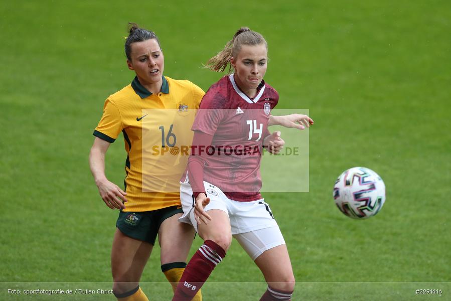 Hayley Raso, Laura Freigang, 10.04.2021, DFB, sport, action, Fussball, April 2021, Australia, Germany, BRITA-Arena, AUS, GER, Wiesbaden, Frauen-Länderspiel, Länderspiel, Australien, Deutschland - Bild-ID: 2291416 Hayley Raso, Laura Freigang, 10.04.2021, DFB, sport, action, Fussball, April 2021, Australia, Germany, BRITA-Arena, AUS, GER, Wiesbaden, Frauen-Länderspiel, Länderspiel, Australien, Deutschland - Bild-ID: 2291416