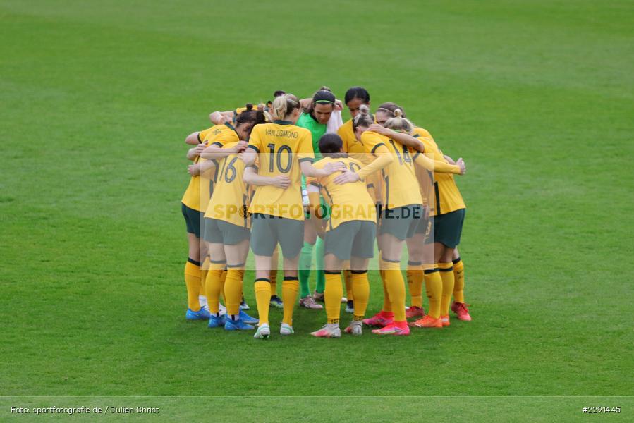 Mannschaftskreis, 10.04.2021, DFB, sport, action, Fussball, April 2021, Australia, Germany, BRITA-Arena, AUS, GER, Wiesbaden, Frauen-Länderspiel, Länderspiel, Australien, Deutschland - Bild-ID: 2291445 Mannschaftskreis, 10.04.2021, DFB, sport, action, Fussball, April 2021, Australia, Germany, BRITA-Arena, AUS, GER, Wiesbaden, Frauen-Länderspiel, Länderspiel, Australien, Deutschland - Bild-ID: 2291445