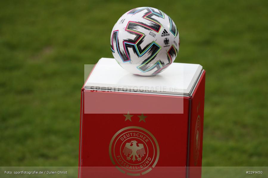 Stele, Euro 2020, Official Matchball, 10.04.2021, DFB, sport, action, Fussball, April 2021, Australia, Germany, BRITA-Arena, AUS, GER, Wiesbaden, Frauen-Länderspiel, Länderspiel, Australien, Deutschland - Bild-ID: 2291450 Stele, Euro 2020, Official Matchball, 10.04.2021, DFB, sport, action, Fussball, April 2021, Australia, Germany, BRITA-Arena, AUS, GER, Wiesbaden, Frauen-Länderspiel, Länderspiel, Australien, Deutschland - Bild-ID: 2291450
