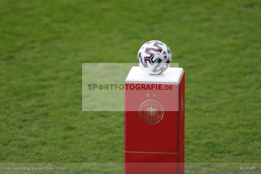 Stele, Euro 2020, Official Matchball, 10.04.2021, DFB, sport, action, Fussball, April 2021, Australia, Germany, BRITA-Arena, AUS, GER, Wiesbaden, Frauen-Länderspiel, Länderspiel, Australien, Deutschland - Bild-ID: 2291451 Stele, Euro 2020, Official Matchball, 10.04.2021, DFB, sport, action, Fussball, April 2021, Australia, Germany, BRITA-Arena, AUS, GER, Wiesbaden, Frauen-Länderspiel, Länderspiel, Australien, Deutschland - Bild-ID: 2291451