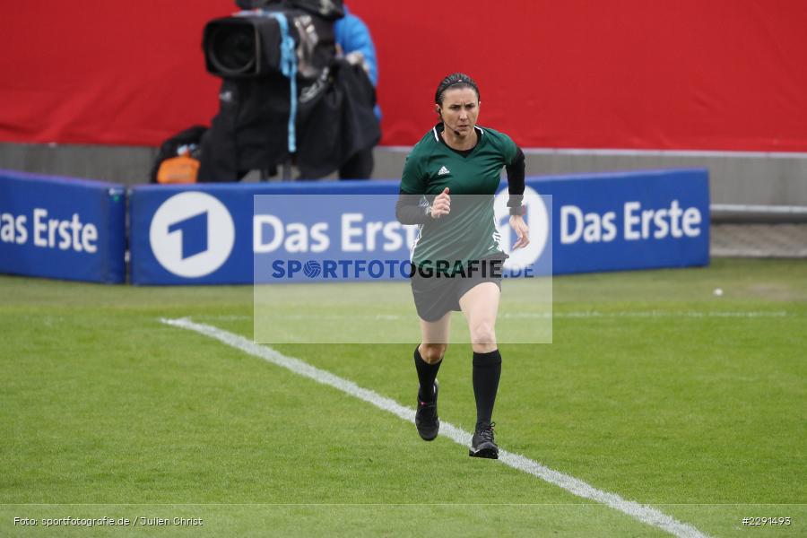 FIFA, Schiedsrichter, Aufwärmen, Marta Frias Acedo, 10.04.2021, DFB, sport, action, Fussball, April 2021, Australia, Germany, BRITA-Arena, AUS, GER, Wiesbaden, Frauen-Länderspiel, Länderspiel, Australien, Deutschland - Bild-ID: 2291493 FIFA, Schiedsrichter, Aufwärmen, Marta Frias Acedo, 10.04.2021, DFB, sport, action, Fussball, April 2021, Australia, Germany, BRITA-Arena, AUS, GER, Wiesbaden, Frauen-Länderspiel, Länderspiel, Australien, Deutschland - Bild-ID: 2291493