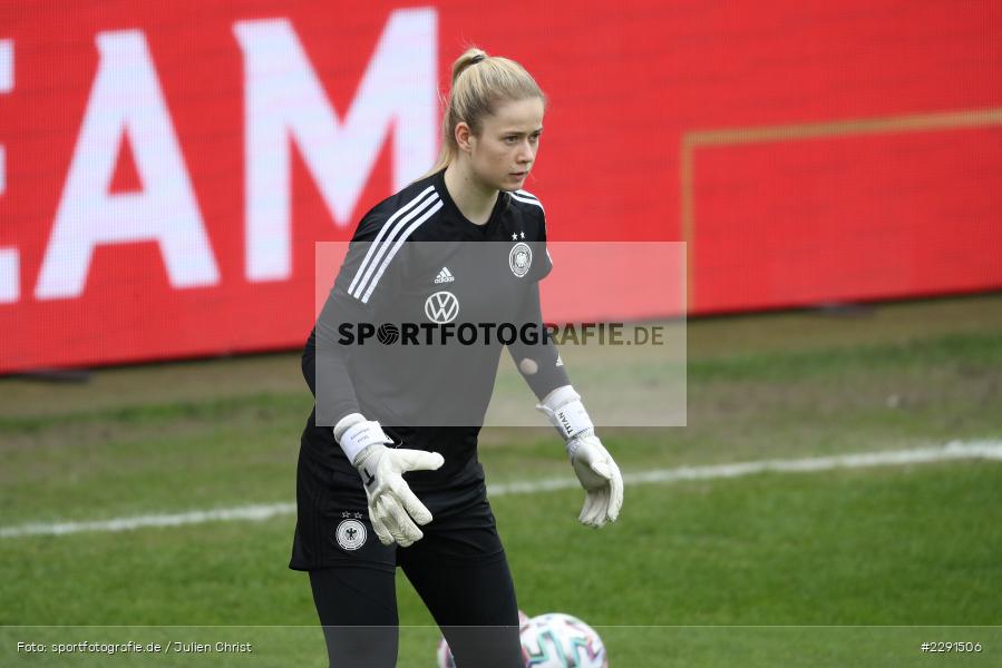 Stina Johannes, 10.04.2021, DFB, sport, action, Fussball, April 2021, Australia, Germany, BRITA-Arena, AUS, GER, Wiesbaden, Frauen-Länderspiel, Länderspiel, Australien, Deutschland - Bild-ID: 2291506 Stina Johannes, 10.04.2021, DFB, sport, action, Fussball, April 2021, Australia, Germany, BRITA-Arena, AUS, GER, Wiesbaden, Frauen-Länderspiel, Länderspiel, Australien, Deutschland - Bild-ID: 2291506