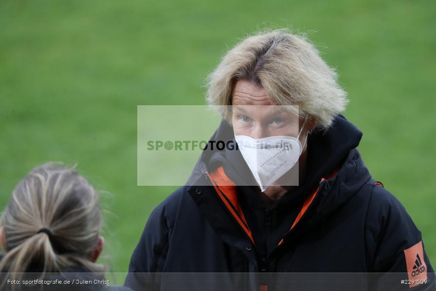 Trainerin, Martina Voss-Tecklenburg, 10.04.2021, DFB, sport, action, Fussball, April 2021, Australia, Germany, BRITA-Arena, AUS, GER, Wiesbaden, Frauen-Länderspiel, Länderspiel, Australien, Deutschland - Bild-ID: 2291509 Trainerin, Martina Voss-Tecklenburg, 10.04.2021, DFB, sport, action, Fussball, April 2021, Australia, Germany, BRITA-Arena, AUS, GER, Wiesbaden, Frauen-Länderspiel, Länderspiel, Australien, Deutschland - Bild-ID: 2291509