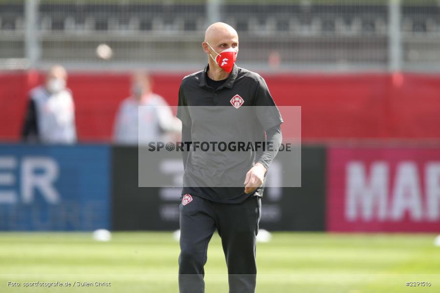 Maske, Trainer, Ralf Santelli, FLYERALARM Arena, Würzburg, 11.04.2021, DFL, sport, action, Fussball, Deutschland, April 2021, Saison 2020/2021, FCN, FWK, Bundesliga, 2. Bundesliga, 1. FC Nürnberg, FC Würzburger Kickers - Bild-ID: 2291516 Maske, Trainer, Ralf Santelli, FLYERALARM Arena, Würzburg, 11.04.2021, DFL, sport, action, Fussball, Deutschland, April 2021, Saison 2020/2021, FCN, FWK, Bundesliga, 2. Bundesliga, 1. FC Nürnberg, FC Würzburger Kickers - Bild-ID: 2291516