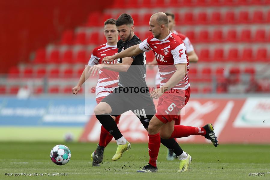 Tobias Kraulich, Eric Shuranov, FLYERALARM Arena, Würzburg, 11.04.2021, DFL, sport, action, Fussball, Deutschland, April 2021, Saison 2020/2021, FCN, FWK, Bundesliga, 2. Bundesliga, 1. FC Nürnberg, FC Würzburger Kickers - Bild-ID: 2291572 Tobias Kraulich, Eric Shuranov, FLYERALARM Arena, Würzburg, 11.04.2021, DFL, sport, action, Fussball, Deutschland, April 2021, Saison 2020/2021, FCN, FWK, Bundesliga, 2. Bundesliga, 1. FC Nürnberg, FC Würzburger Kickers - Bild-ID: 2291572