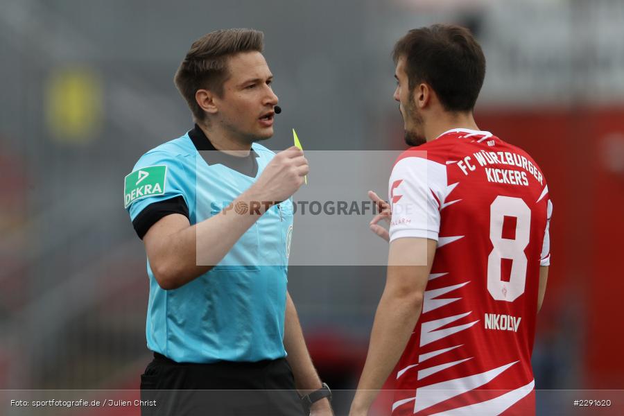 Vladimir Nikolov, Schiedsrichter, Gelbe Karte, Tobias Reichel, FLYERALARM Arena, Würzburg, 11.04.2021, DFL, sport, action, Fussball, Deutschland, April 2021, Saison 2020/2021, FCN, FWK, Bundesliga, 2. Bundesliga, 1. FC Nürnberg, FC Würzburger Kickers - Bild-ID: 2291620 Vladimir Nikolov, Schiedsrichter, Gelbe Karte, Tobias Reichel, FLYERALARM Arena, Würzburg, 11.04.2021, DFL, sport, action, Fussball, Deutschland, April 2021, Saison 2020/2021, FCN, FWK, Bundesliga, 2. Bundesliga, 1. FC Nürnberg, FC Würzburger Kickers - Bild-ID: 2291620
