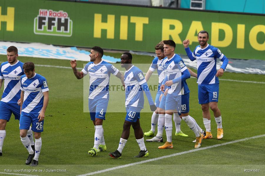 Mathias Honsak, Matthias Bader, Victor Palsson, Erich Berko, Hände, Gestik, Emotionen, Torjubel, Serdar Dursun, Merck-Stadion, Darmstadt, 16.04.2021, DFL, sport, action, Fussball, Deutschland, April 2021, Saison 2020/2021, SGF, SVD, Bundesliga, 2. Bundesliga, SpVgg Greuther Fürth, SV Darmstadt 98 - Bild-ID: 2291687 Mathias Honsak, Matthias Bader, Victor Palsson, Erich Berko, Hände, Gestik, Emotionen, Torjubel, Serdar Dursun, Merck-Stadion, Darmstadt, 16.04.2021, DFL, sport, action, Fussball, Deutschland, April 2021, Saison 2020/2021, SGF, SVD, Bundesliga, 2. Bundesliga, SpVgg Greuther Fürth, SV Darmstadt 98 - Bild-ID: 2291687