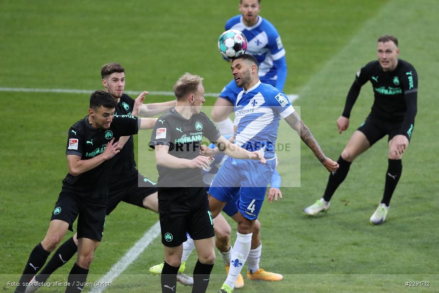 Victor Palsson, Merck-Stadion, Darmstadt, 16.04.2021, DFL, sport, action, Fussball, Deutschland, April 2021, Saison 2020/2021, SGF, SVD, Bundesliga, 2. Bundesliga, SpVgg Greuther Fürth, SV Darmstadt 98 - Bild-ID: 2291712